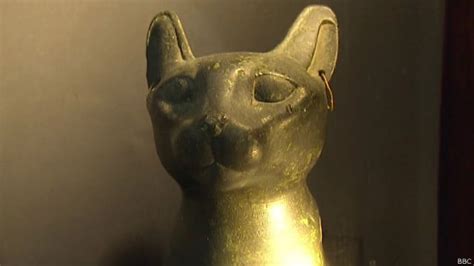 Escultura Egípcia De 2 500 Anos é Salva Do Lixo E Vendida Por R 220
