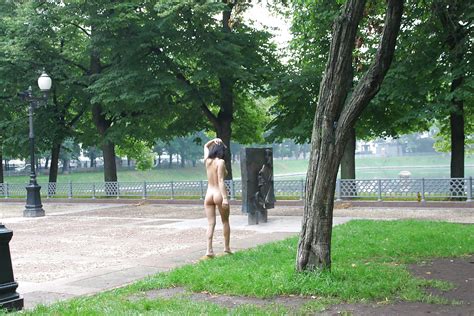 Nackte Junge Auf Den Moskauer Kreml Porno Bilder Sex Fotos Xxx Bilder