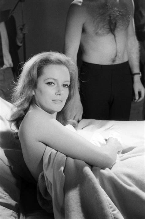 James Bond Sex Siren Luciana Paluzzi Certainly Doesnt Look Like This