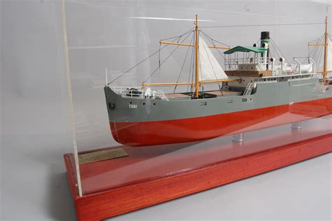 bilder foer  rederimodell av nordstjernan johnson linjen fartyg ss thai auctionet