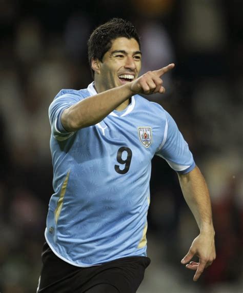flagwigs are you a uruguay football fans or a suarez fan