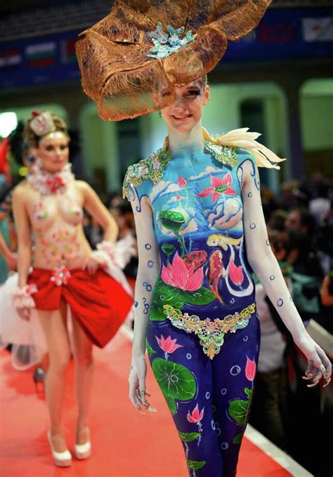 Body Paint And Beehives At Hairworld Houston Chronicle