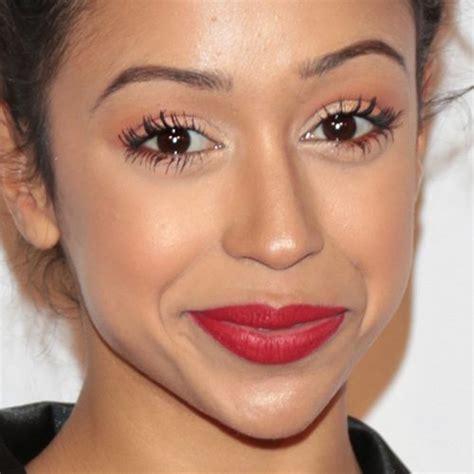 liza koshy s makeup photos and products steal her style