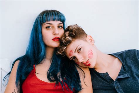 «a Couple Of Lesbians In Bed Leave Lipstick Marks On Their Faces Del