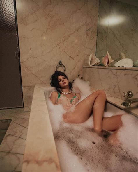 Kendall Jenner Nude Fappening For Vogue The Fappening