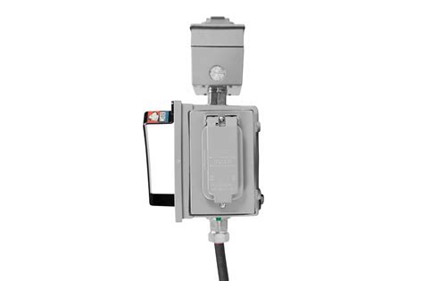 gfci receptacles nema  enclosure  dual receptacle  amp outlets larson electronics