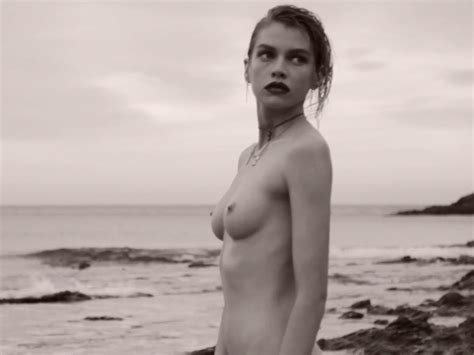 naked stella maxwell added 07 19 2016 by momusicman