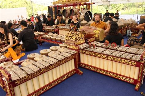 ramayana under the stars 2010 singa nglaras gamelan ensemble