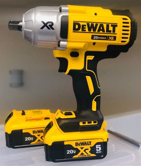 impact wrenches  dewalt dcf  xr brushless   detent impact wrench  dcb