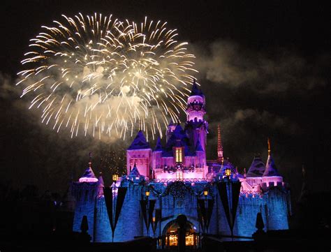 Hold Up Is Disneyland Doing Away With Its Fireworks Show