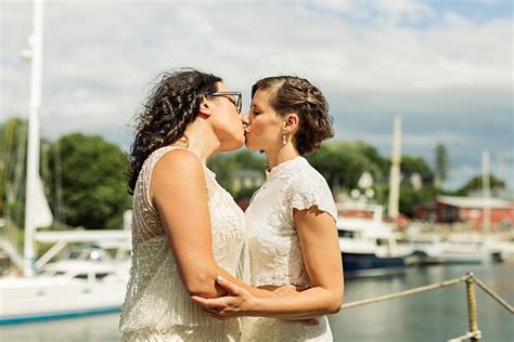 Emily And Io S Camden Maine Wedding At The Camden Harbour