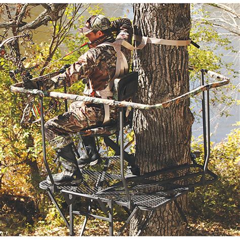 Big Game® 16 Ultra View™ Dx Ladder Tree Stand 203940 Ladder Tree