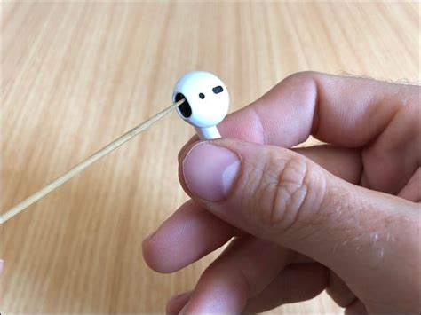 ultimate guide  cleaning  icky airpods
