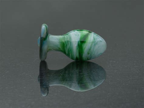Glass Butt Plug Medium Emerald Spring Annealed Borosilicate Body