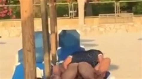 Horny Wife Naked Caught Pussy Fucking Videos On The Beach