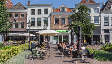 zwolle  green  welcoming hansa city   east   netherlands hollandcom