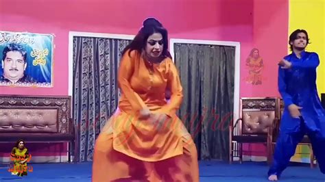 Nida Choudhry Hot And Sexy Mujra 2020 Youtube