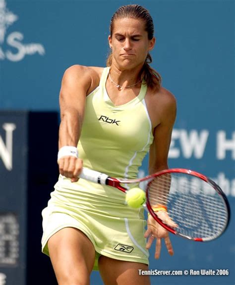 waka tennis amelie mauresmo