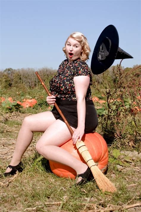 witchy woman a 50 s pin up photo shoot va voom vintage