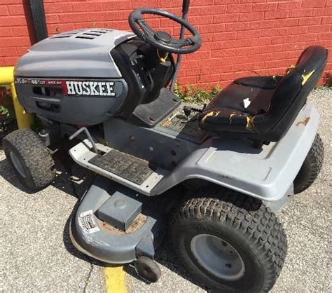 Huskee Lawn Tractor 21 Hp Briggs And Stratton 46 Cut Riding Mower