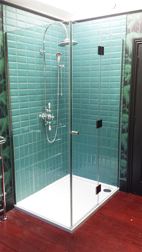 showers glass outlet