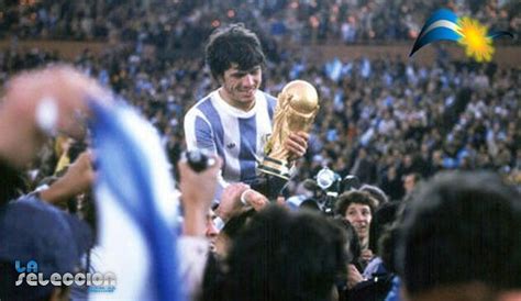 Mundial 1978 Mario Alberto Kempes Levanta La Copa Ff Argentina 78