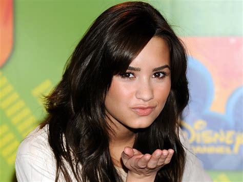 Demi Lovato Hairstyle Straight Celebrity Hair Cuts