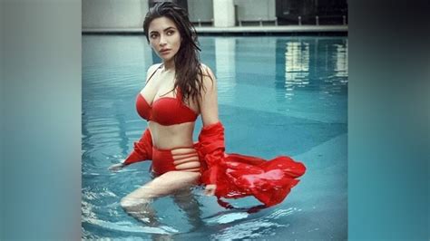 maaya actress shama sikander slays it in red bikini see hot pics