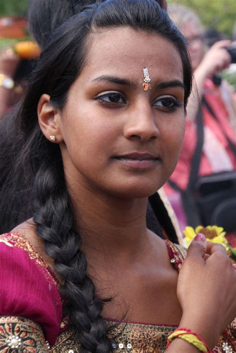 junge inderin hindu fest foto and bild streetfotografie mit menschen