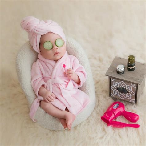 pamper  clients newborn   adorable bathrobe bath cap