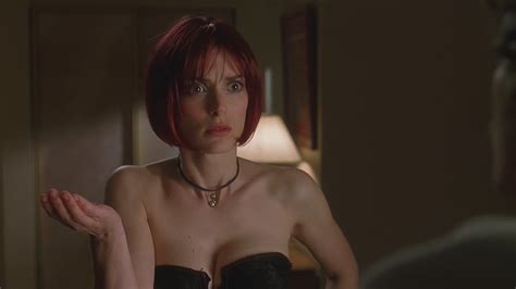 Nackte Winona Ryder In Sex And Death 101