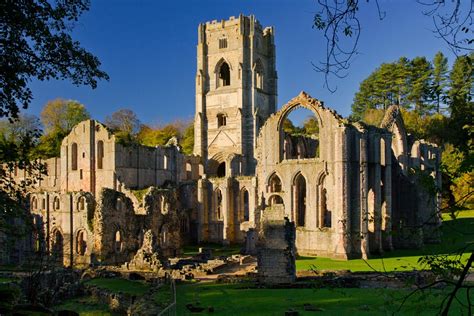 abbeys cathedrals pictures  england