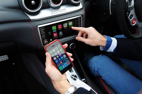 apple carplay review user guide       auto express