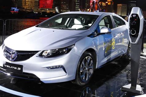 chinese electric cars set   waves  shanghai motor show style magazine south china