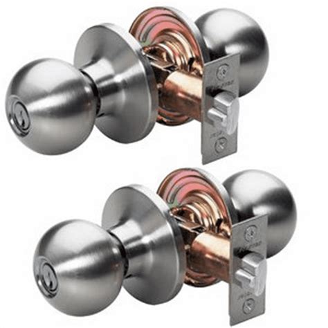 master lock baot ball keyed entry door knob set   keyed alike knobsets satin nickel