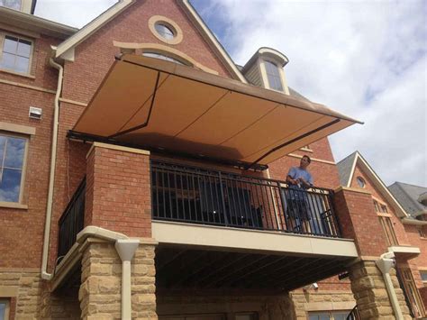retractable awnings window works