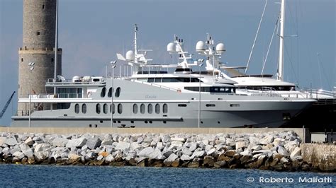 obsession yacht photo  roberto malfatti yacht charter superyacht news