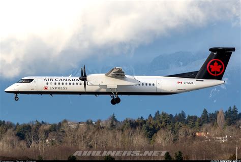 bombardier dhc    air canada express jazz air aviation