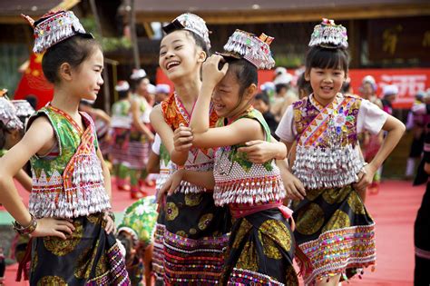 images capture life  ethnic groups  china chinadailycomcn