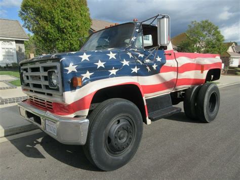 gmc   silverado   monster truck lifted dually