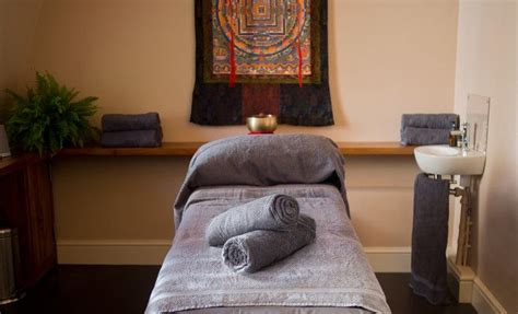 ayurvedic and deep tissue holistic massage with loretta heywood at