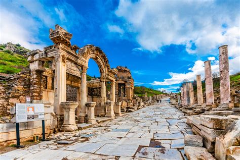 ancient ephesus   selcuk  kusadasi tourist journey