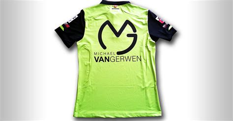 darts superstar michael van gerwen signiert sein shirt