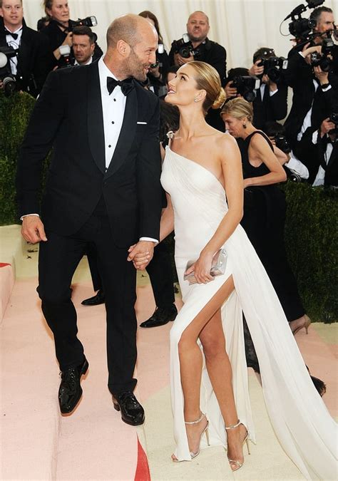 Rosie Huntington Whiteley And Jason Statham Cutest Couples At The Met