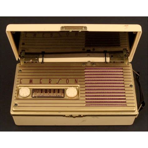 does love emerson vintage radio une pure beauté
