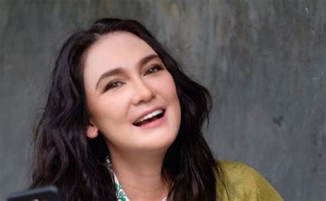 Luna Maya Reino Dikabarkan Putus Ariel Kembali Disebut