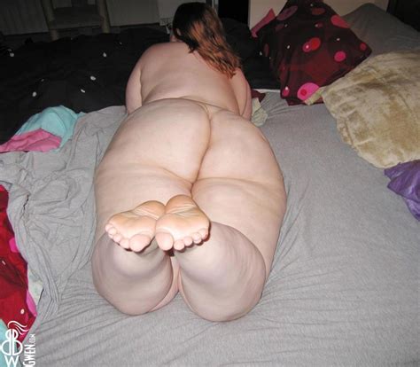 096794380 548 123 177lo  In Gallery Mature And Bbw Feet