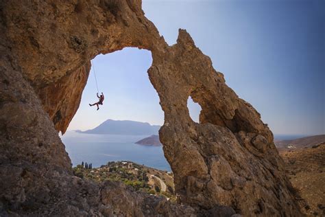 extreme activities tourists  enjoy  greece travel tips