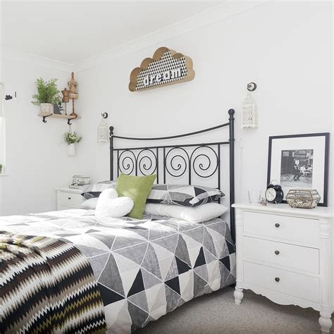 black  white bedroom ideas   timeless appeal