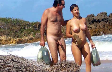 amateur porn so hot couple spy beach shot